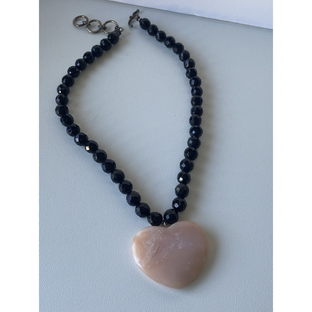 Vintage Pink Stone Heart Pendant Necklace Black Faceted Glass Beads‎ 17"